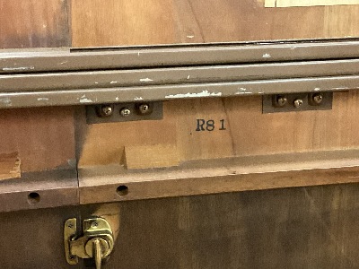 115587