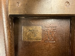 113928
