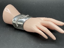 115680