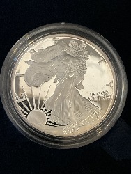 133423