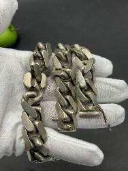 172634