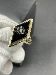 179390