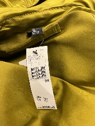 179600