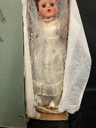 183061
