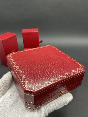 185631