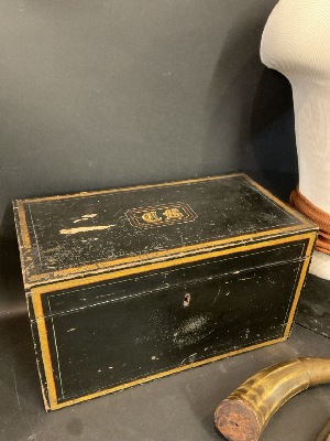 186943