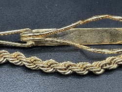 186718