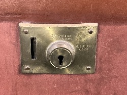 206529