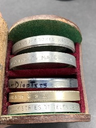 212560
