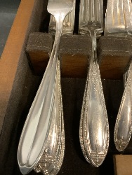 215427