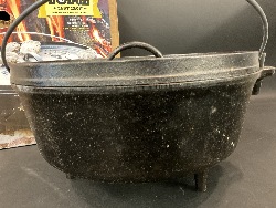 216043