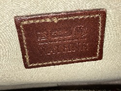 216090