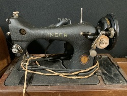 216934