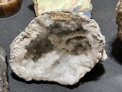 224688