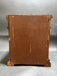 226082