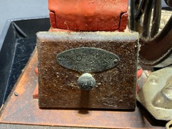 225216