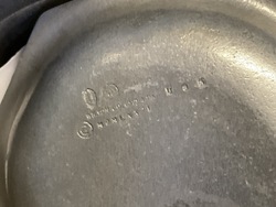 225625