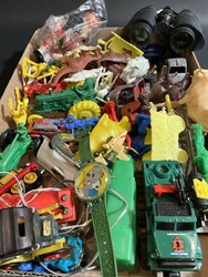 225881
