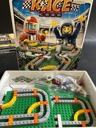 226306