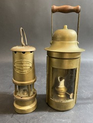 226324